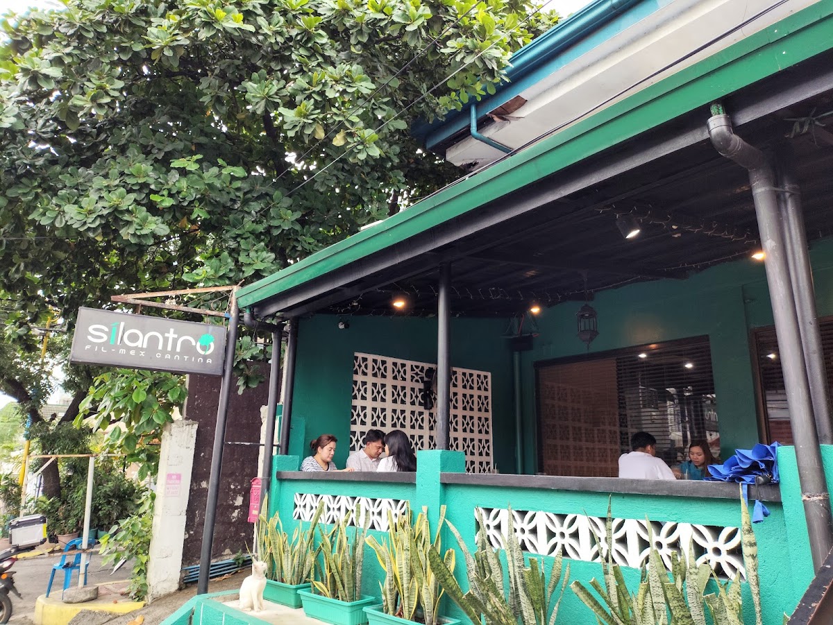 Silantro Fil-Mex Cantina