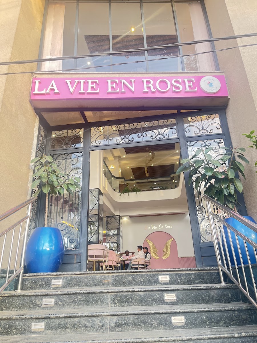 La Vie En Rose Addis Bole Rawanda
