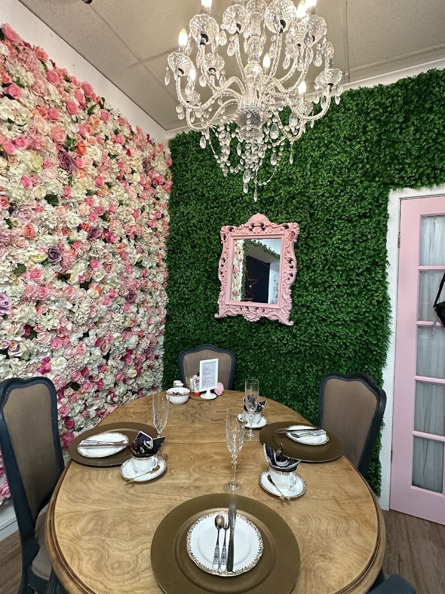 Lucie Sue Gifts & Coffee Bar