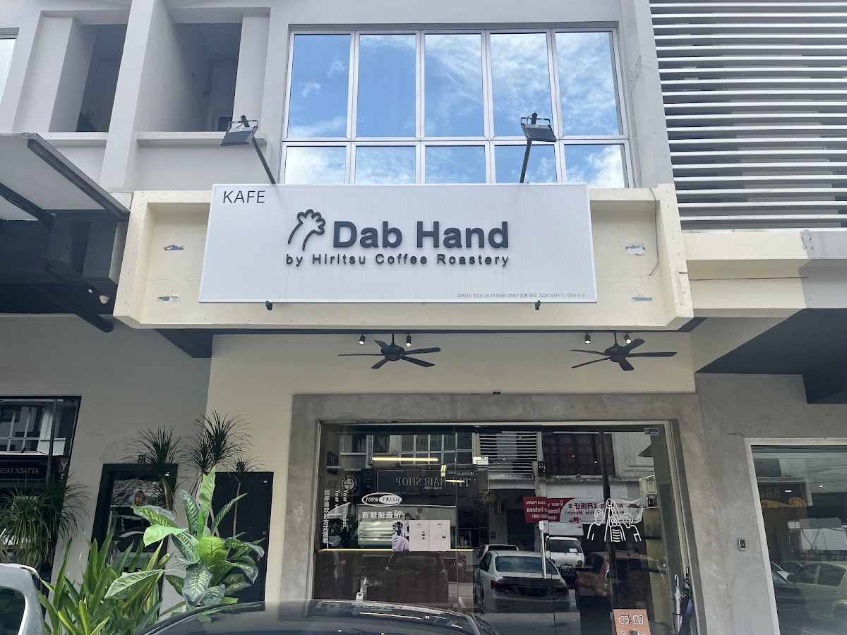 Dab Hand by Hiritsu Coffee Roastery