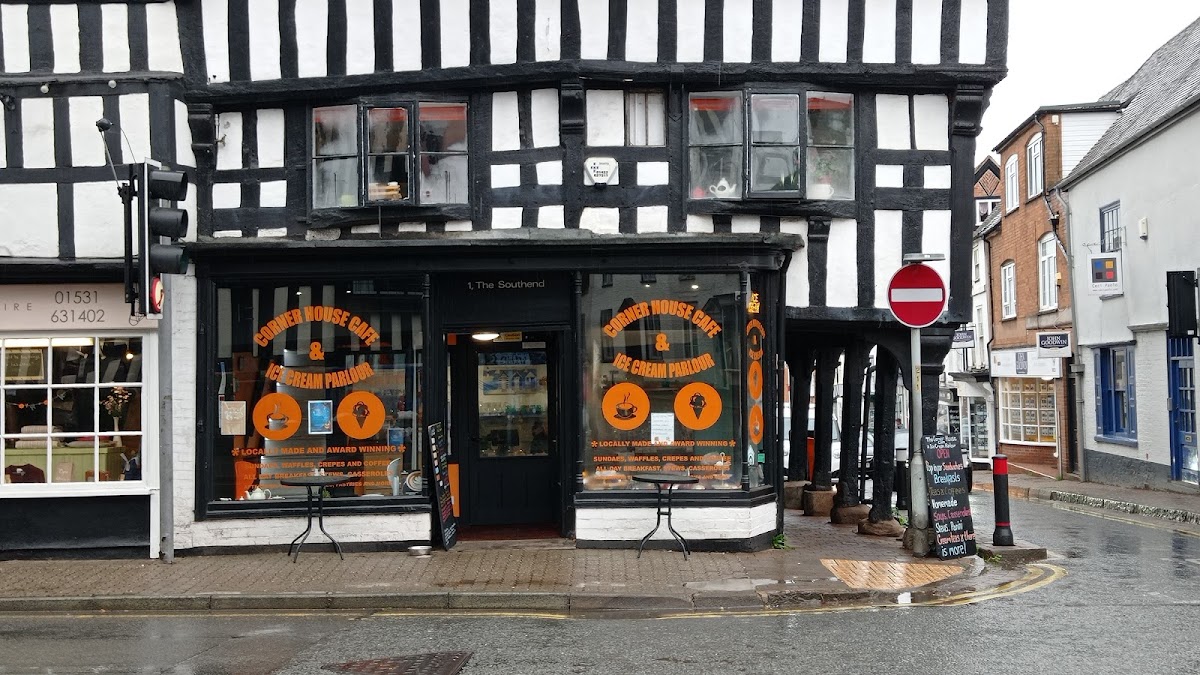 Corner House Café and Ice Cream Parlour