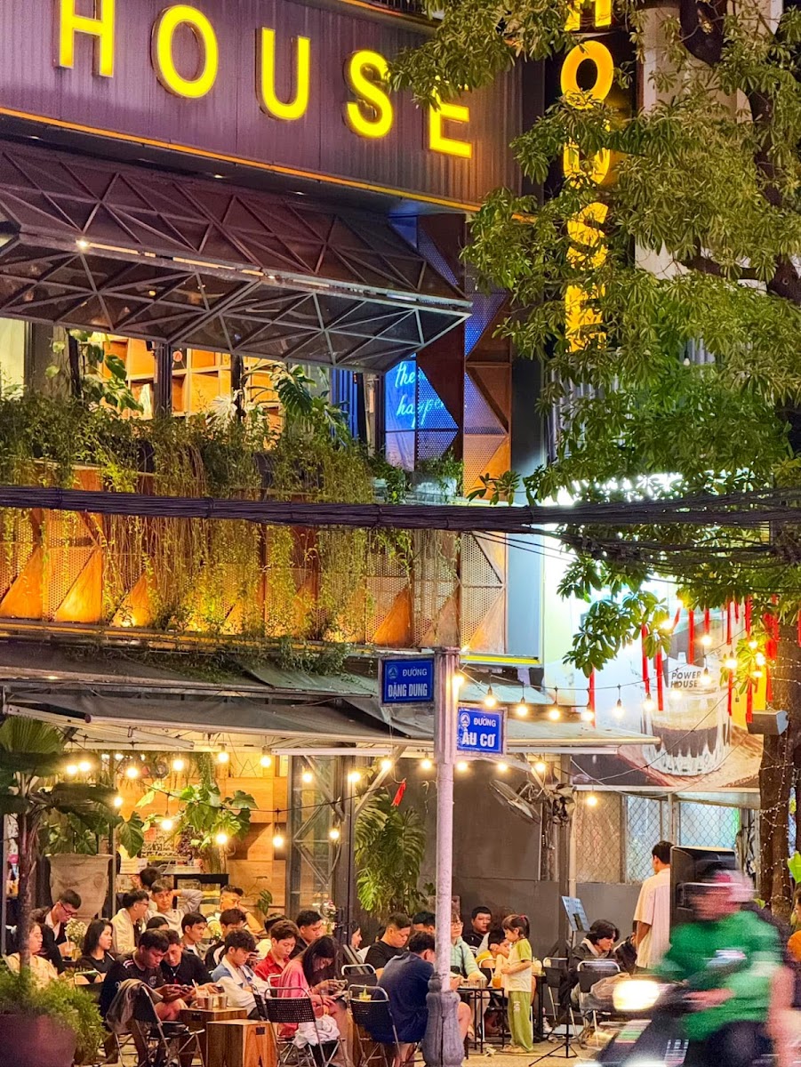 THE POWERHOUSE 2 COFFEE & MORE