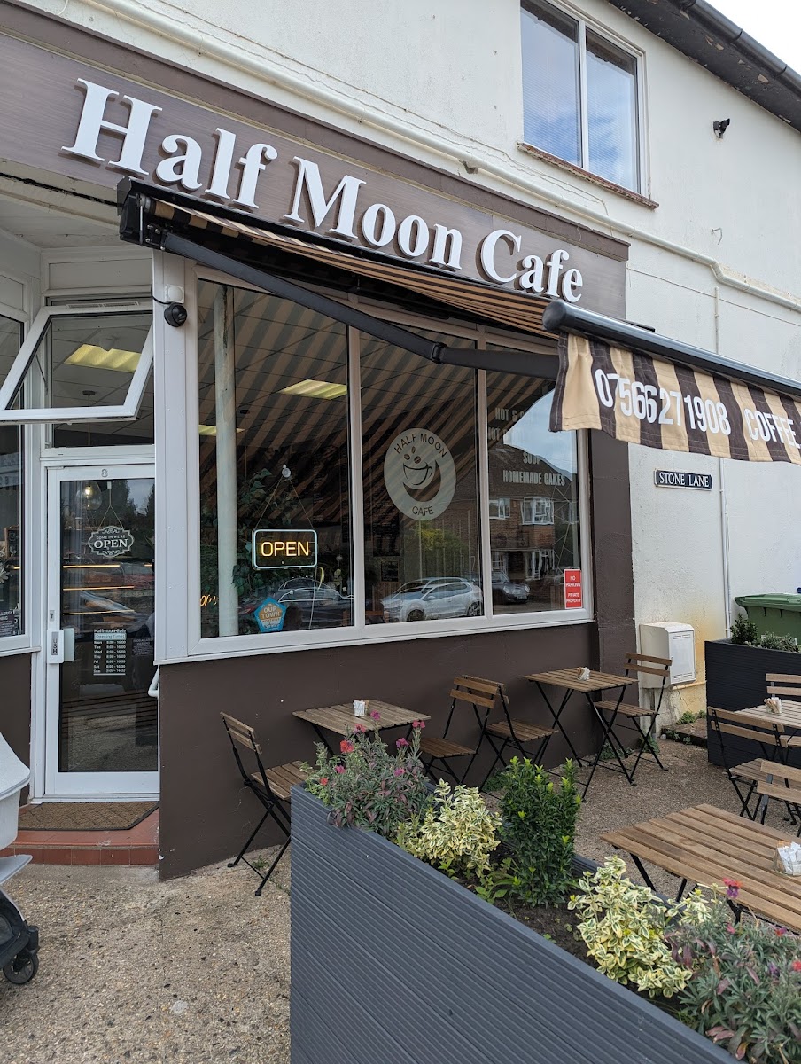 Half Moon Cafe