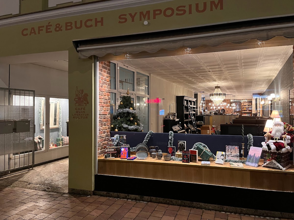 Café und Buch Symposium