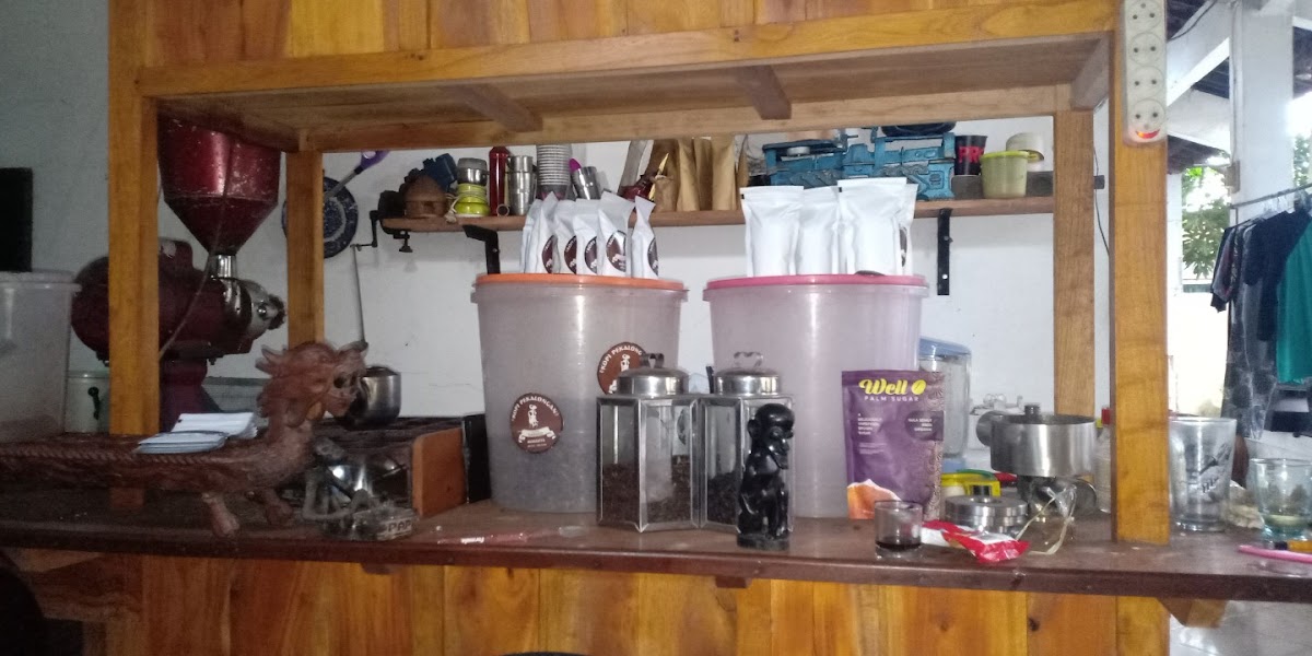 Rumah kopi wayang nakulo pekalongan