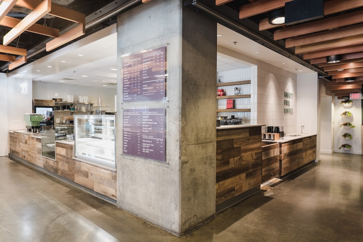 Yali’s Qualcomm Café