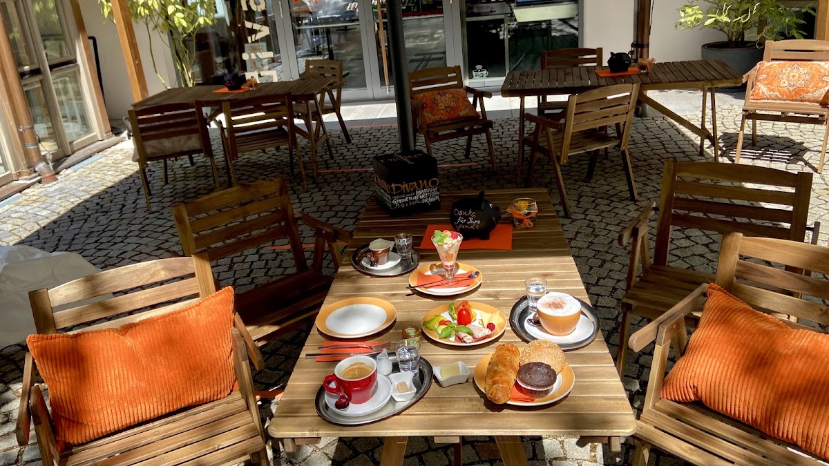 Divano - Kaffee, Kunst & Spirit