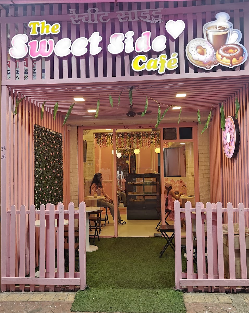 The Sweet Side Café