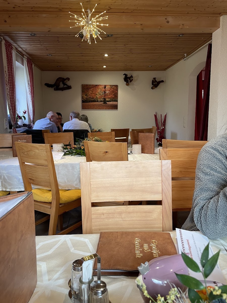 Gasthaus Kaffeehausle am See mit Biergarten