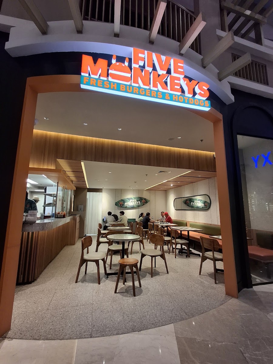 Five Monkeys Burger - Galaxy Mall 2