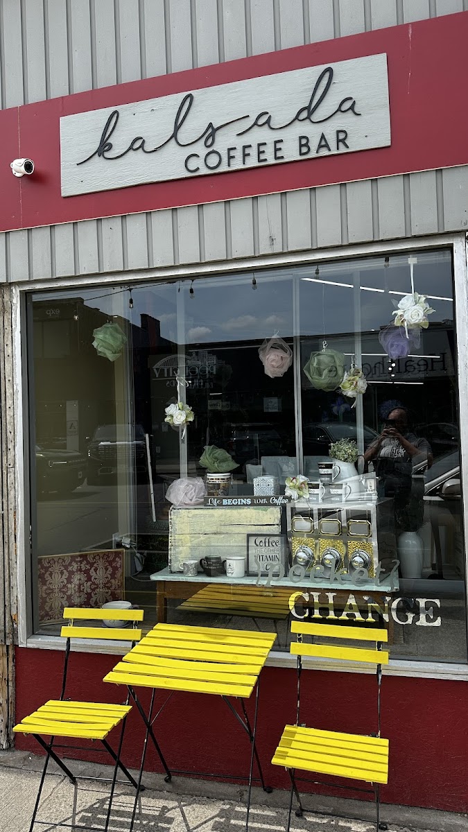 Kalsada Coffee Bar