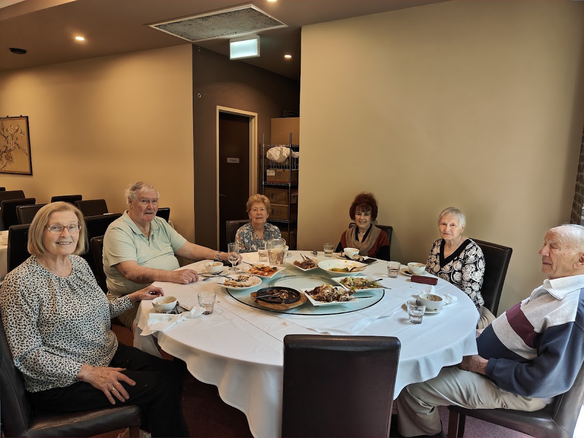 Illawong Chinese & Seafood Restaurant