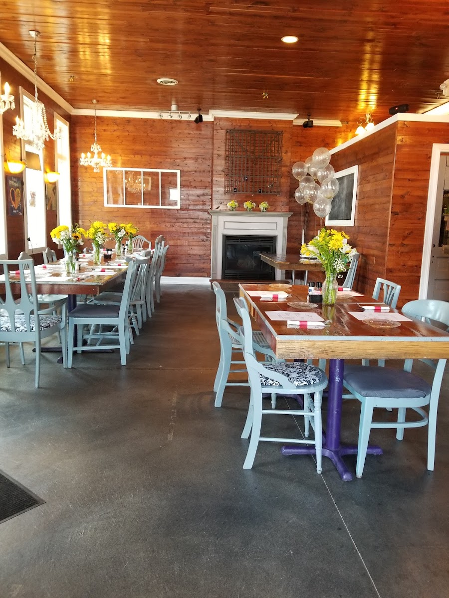 Sweet T's Cafe and Confections