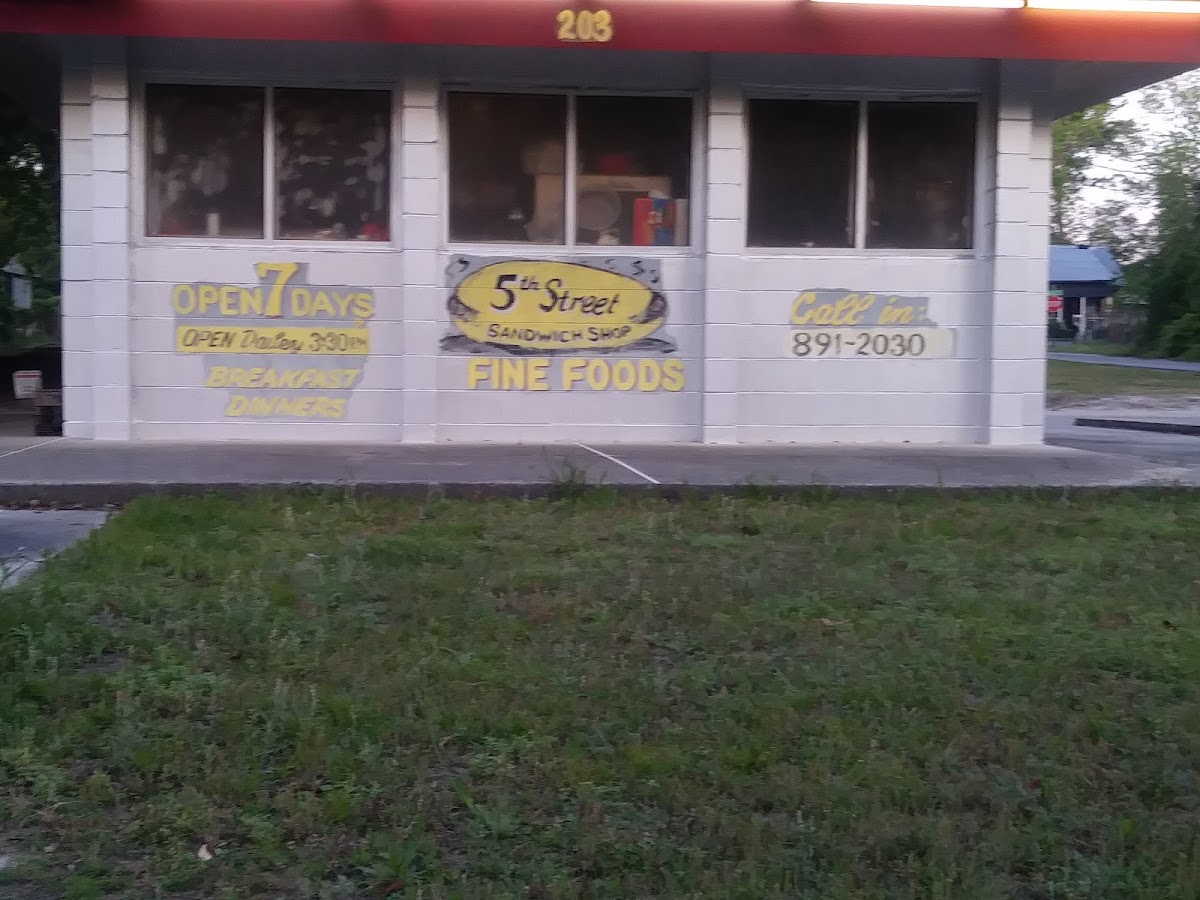 Shirley's Soul Food 5th Street Sandwich Shop