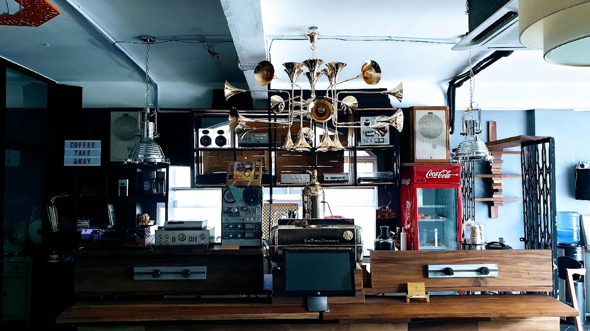 Vintage Kissa Audio Cafe