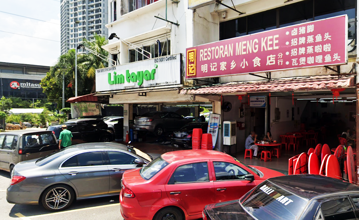 Restoran Meng Kee • Besides Lim Tayar