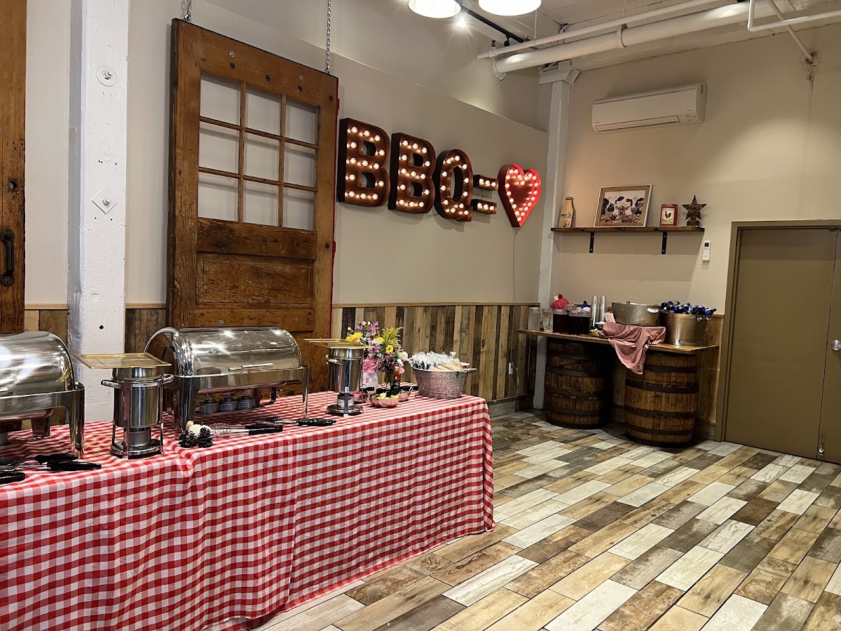 Sweet Lucy's Smokehouse