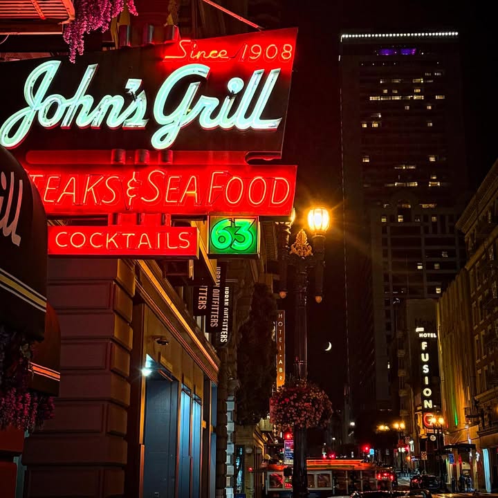 John's Grill