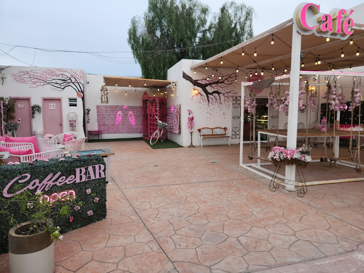 Besties Pink Cafe Co.