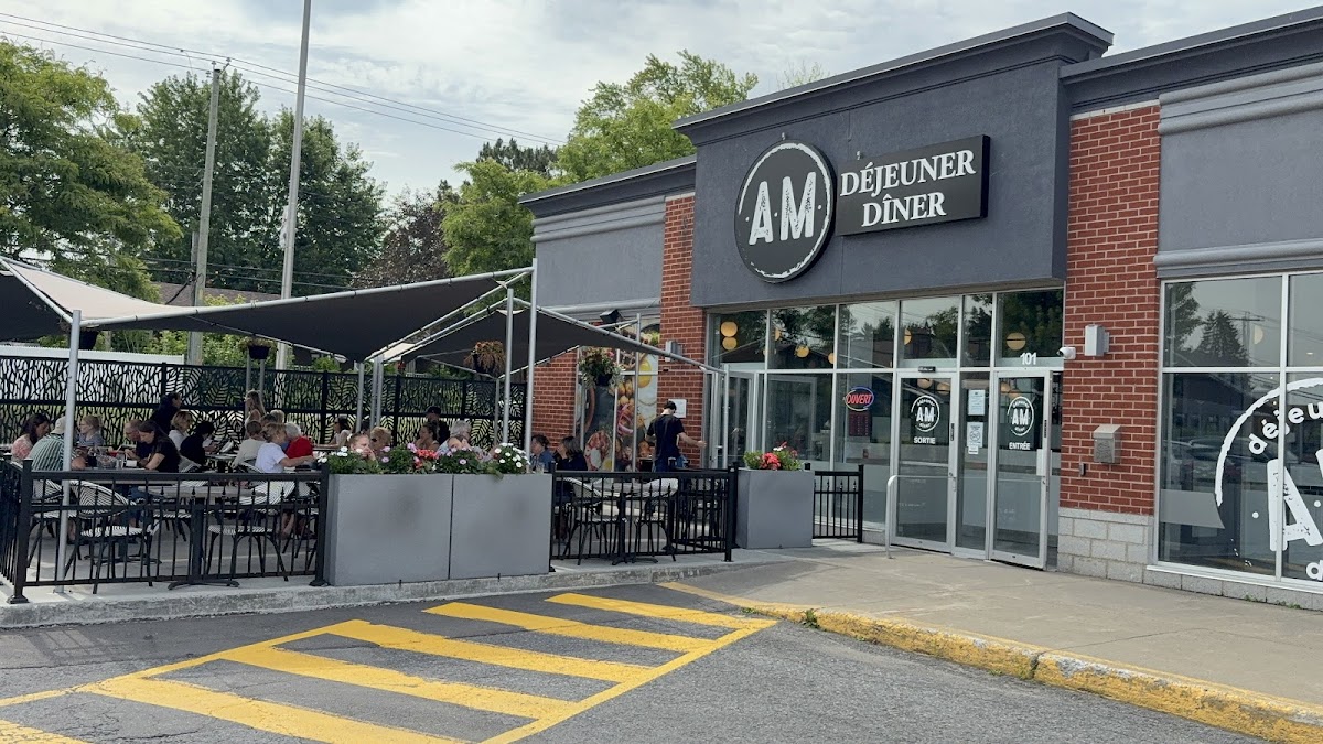 A.M Déjeuner Dîner - QC J5B 2E5