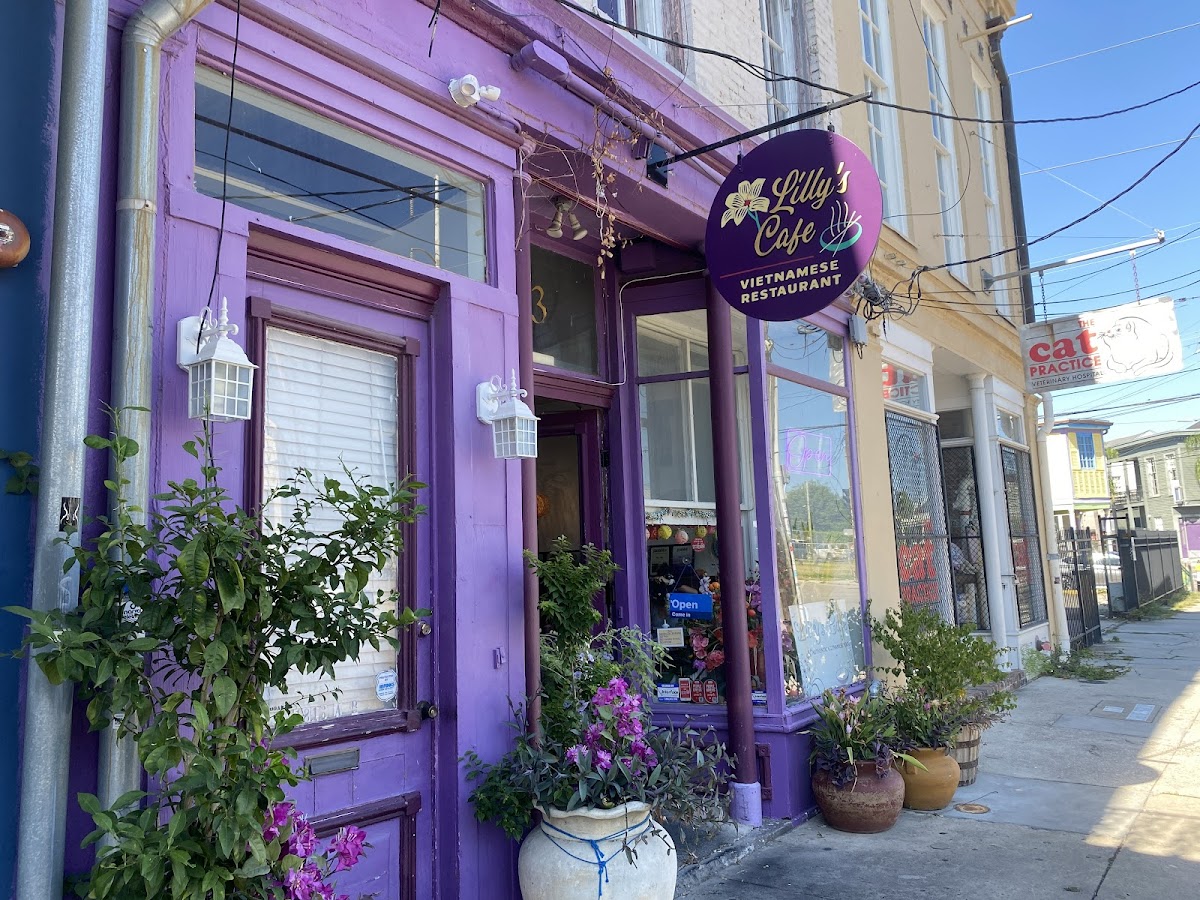 Lilly's Café - LA 70130