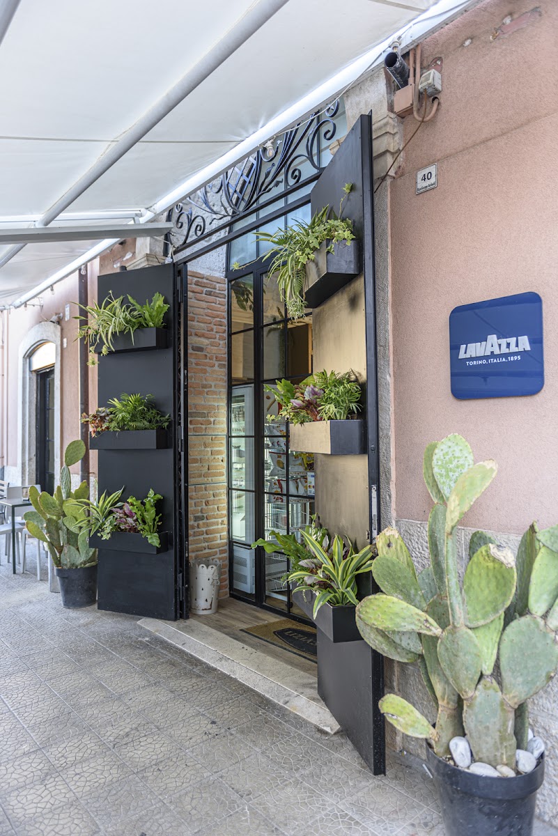 LIZIA'S CAKES Acquaviva