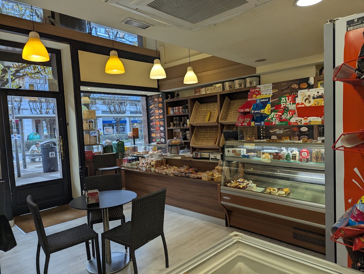 Cristina Okindegia Gozotegia