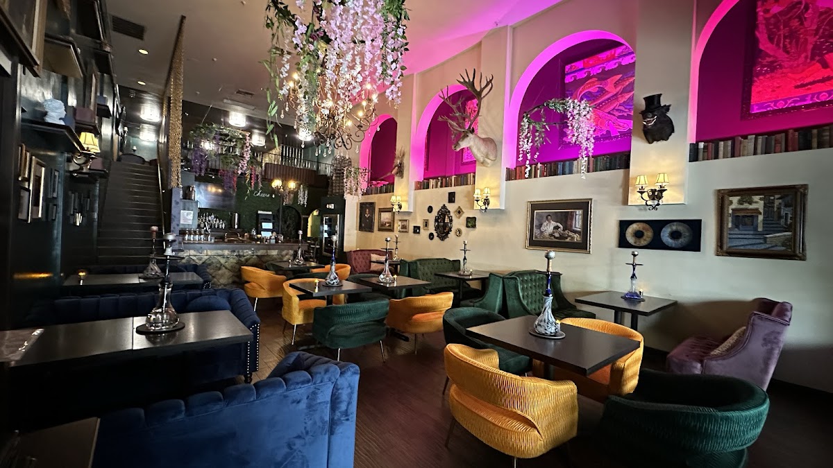 Pushkin Lounge & Bar