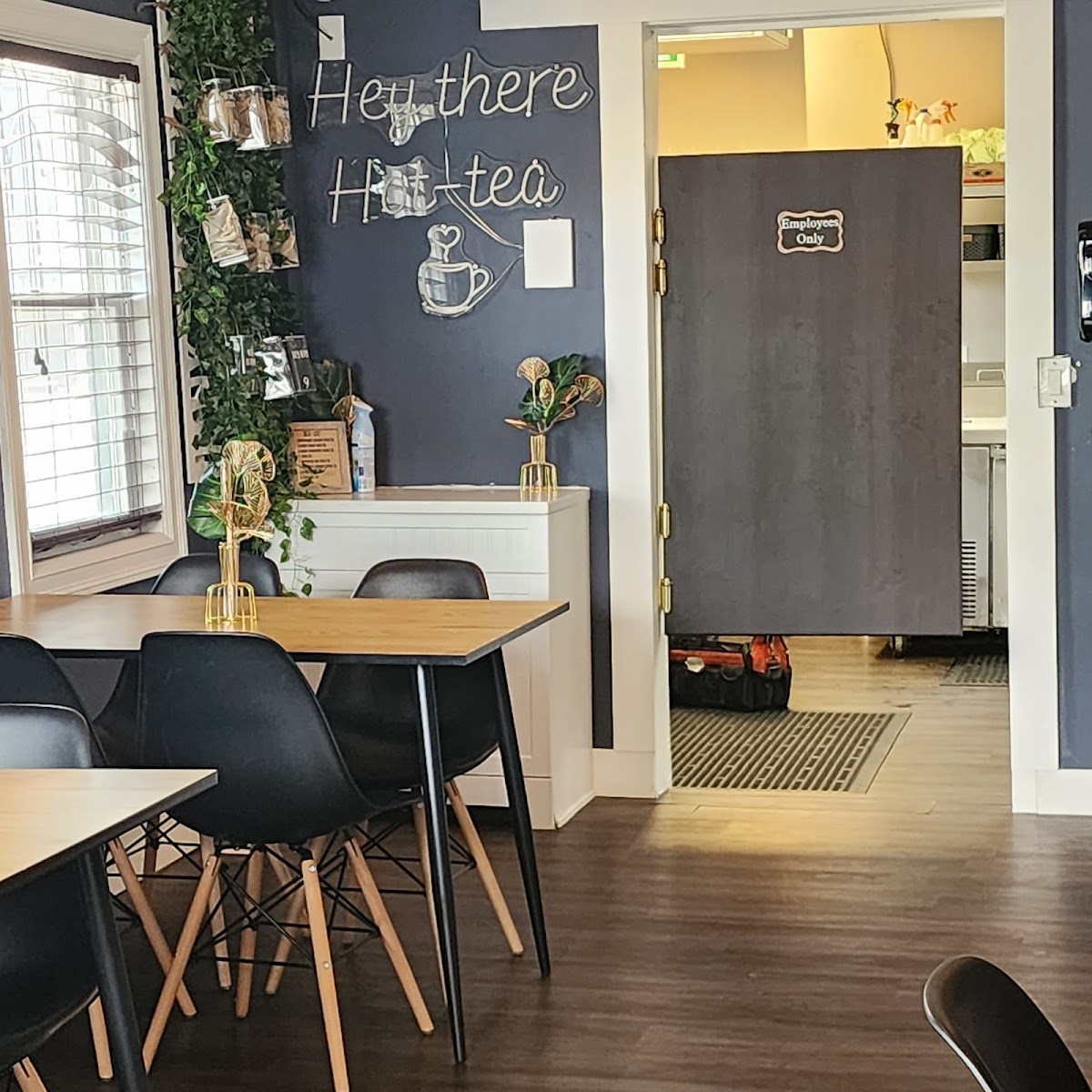 Zephyr and Shai Restaurant