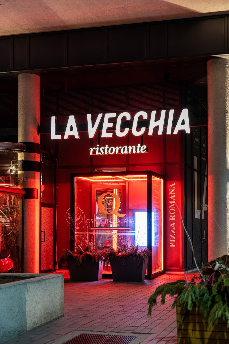 La Vecchia Restaurant Lakeshore