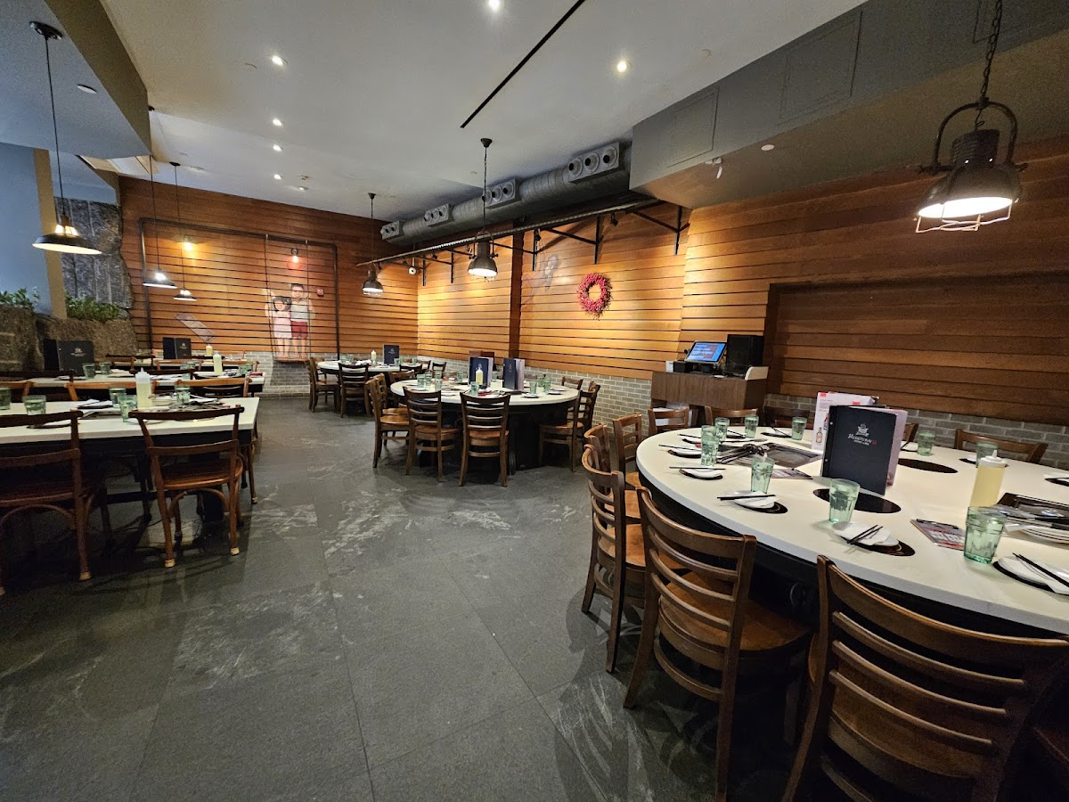 Hometown Hotpot & BBQ