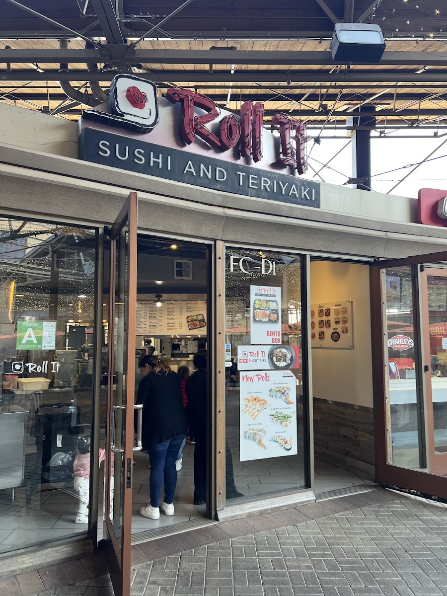 Roll It Sushi & Teriyaki