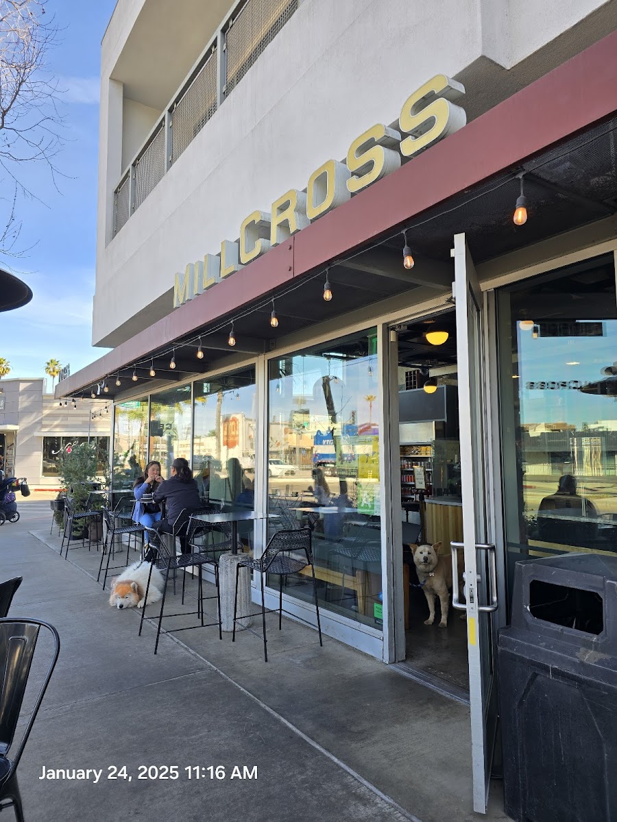 MillCross Coffee Bar & Kitchen / La Sabina Wine Bar