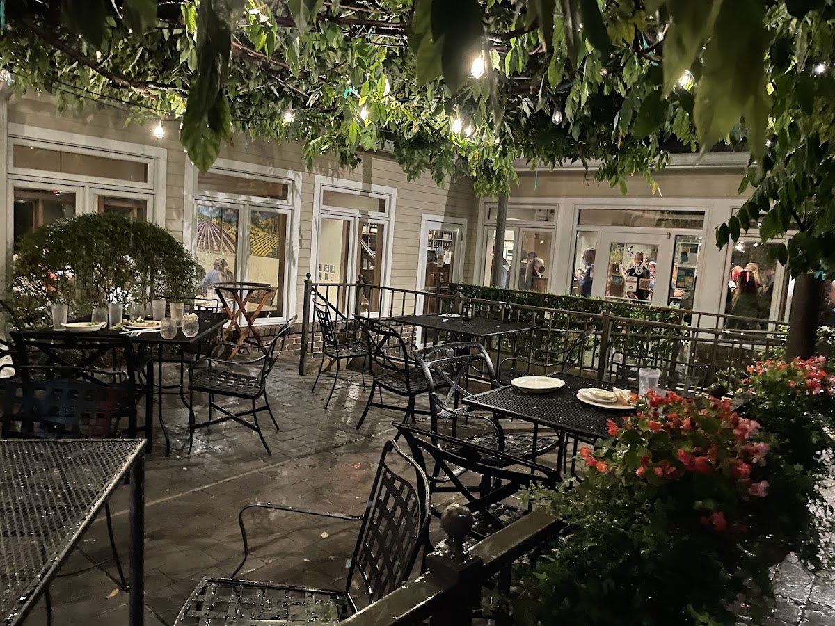 Tony's Pasta Shop & Trattoria