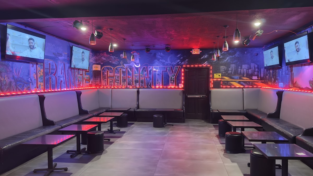 99 Bottles & Cocktails