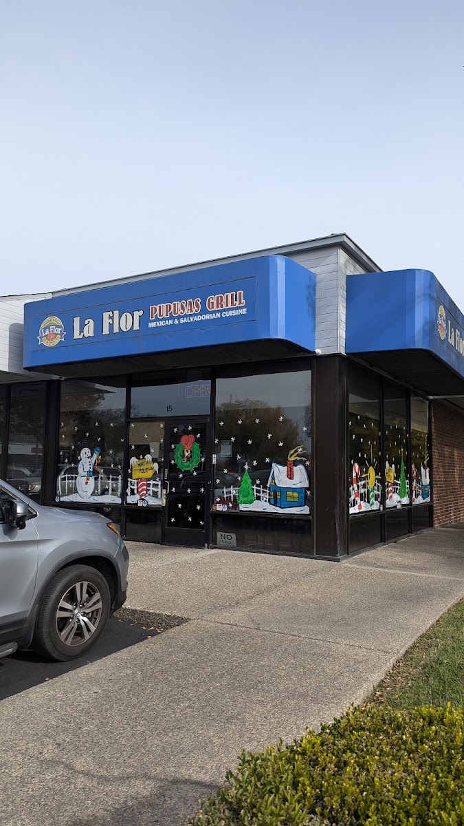 La Flor Pupusas Grill