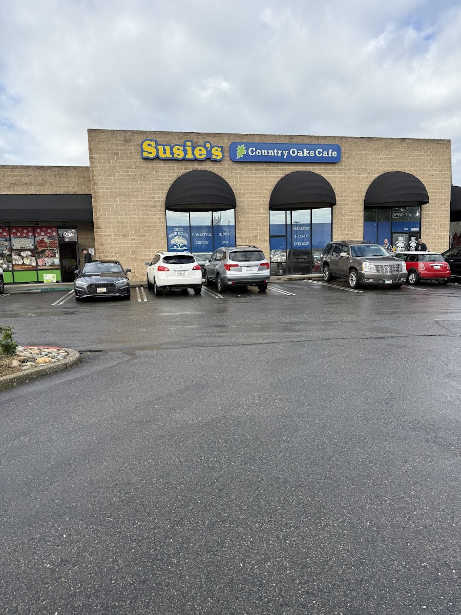 Susie's Country Oaks Café