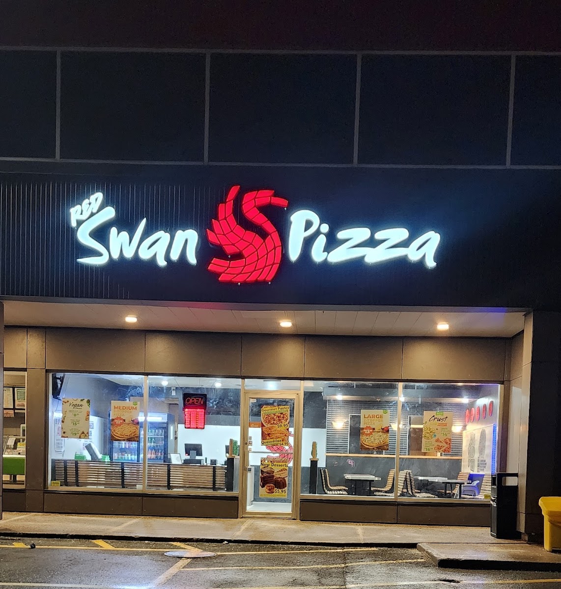 Red Swan Pizza - Dartmouth
