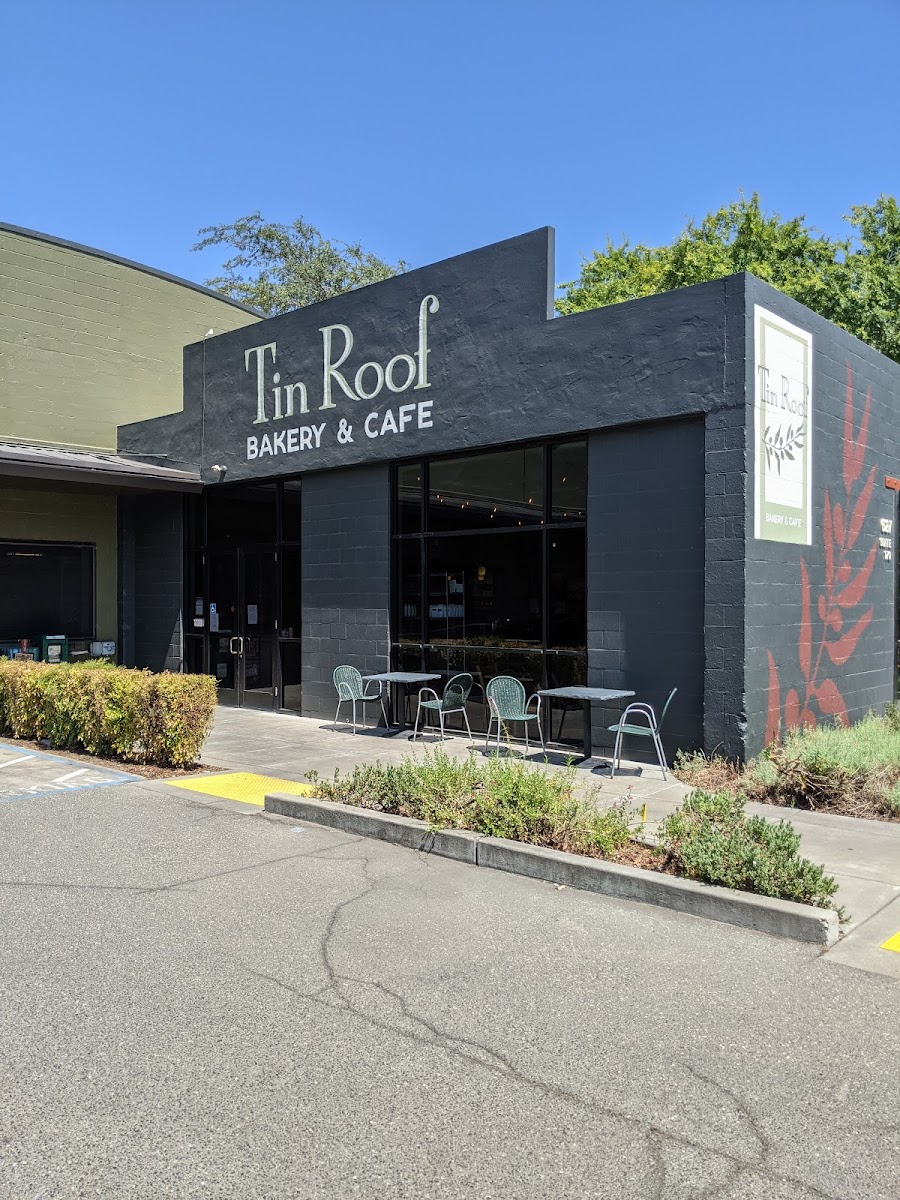 Tin Roof Bakery and Cafe