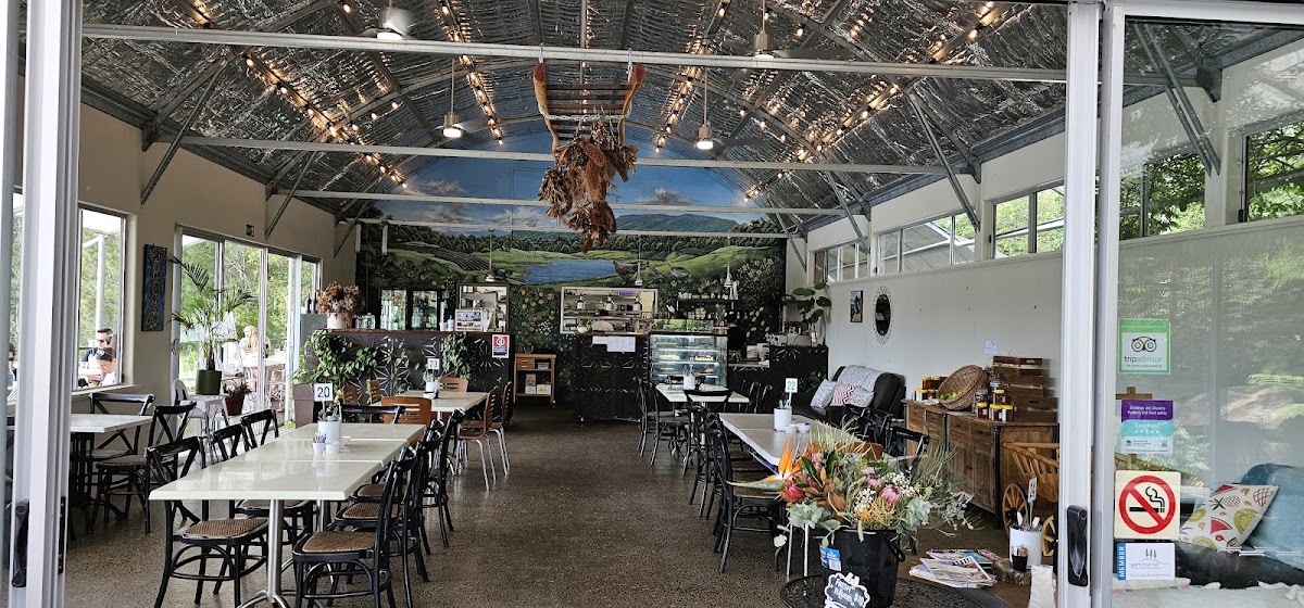 Abundance Lakeside Cafe