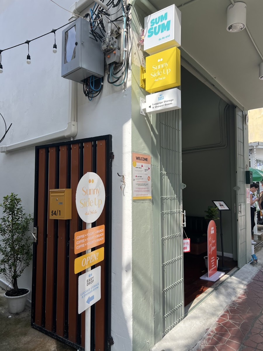 Sunny Side Up Cafe Khaosan