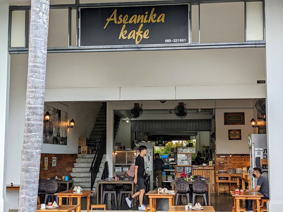 Aseanika Cafe