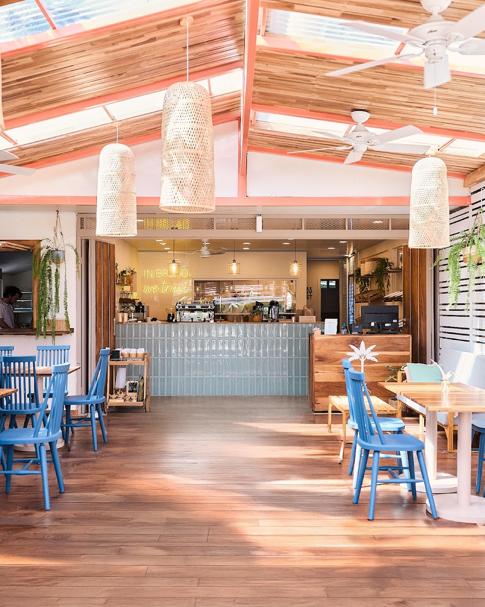 Baya Baya Cafe · Bar