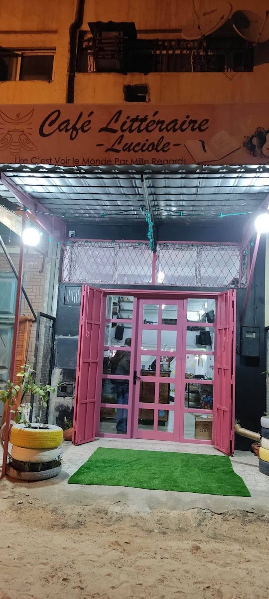 Café littéraire luciole