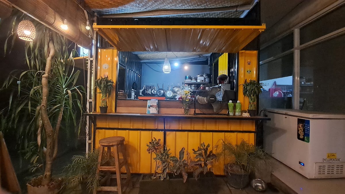 Bailey's Food & Cafe