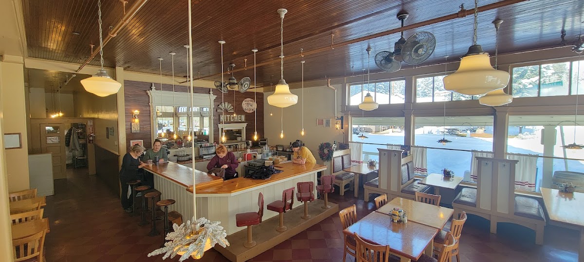 Traci’s White Mountain Cafe