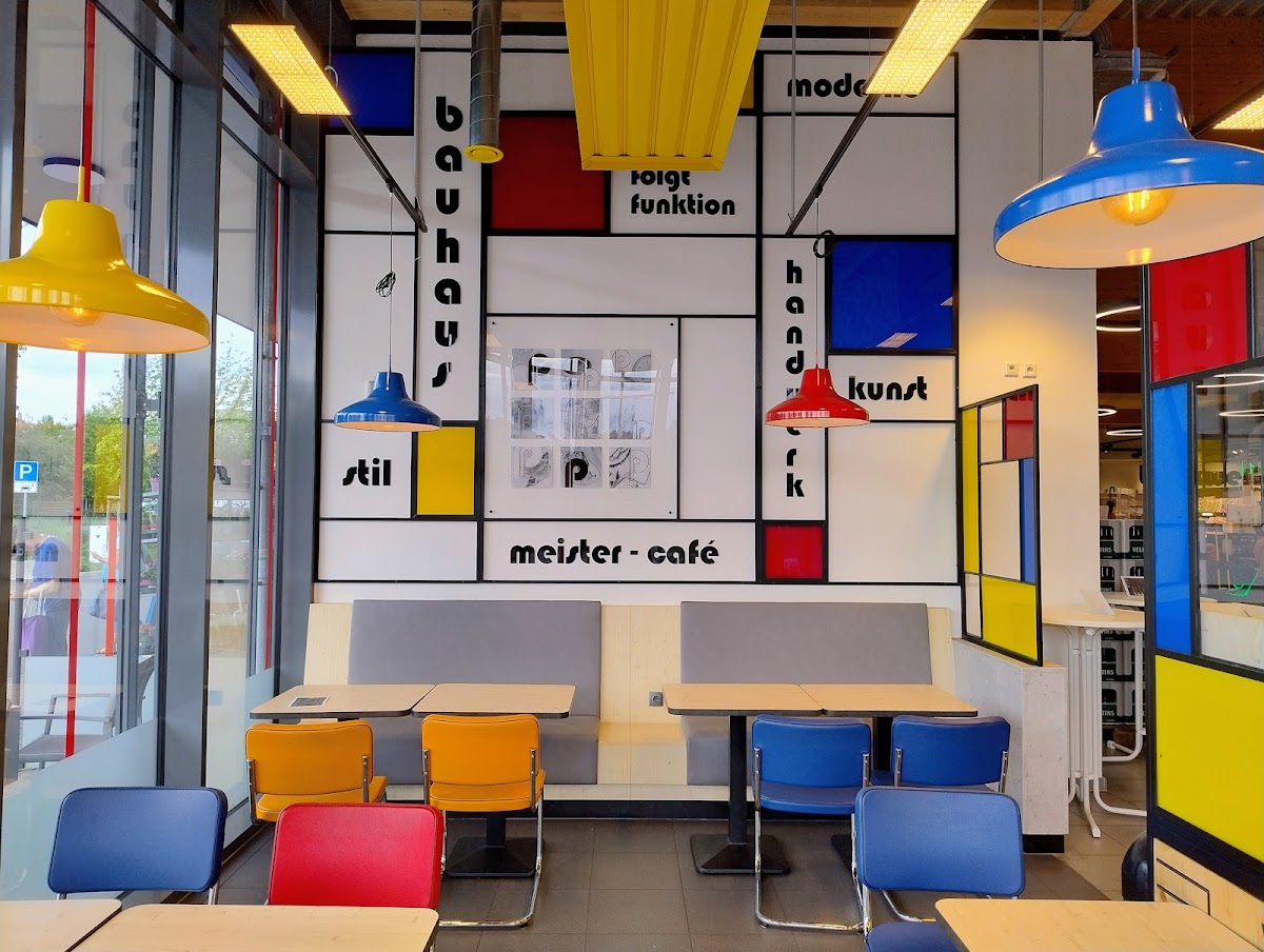 Pollmers Café im Bauhausviertel