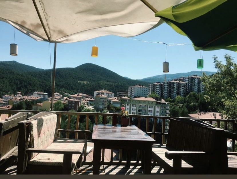 SARI TEPE AİLE IZGARA EVİ