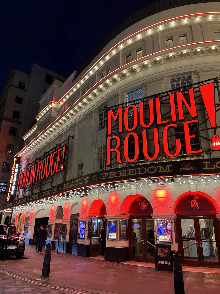 Moulin Rouge Coffee Lounge