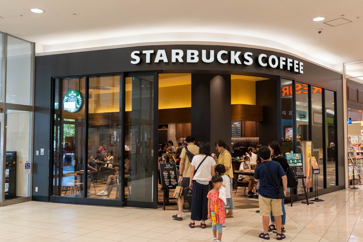 Starbucks Coffee - Aeon Mall Chiba New Town